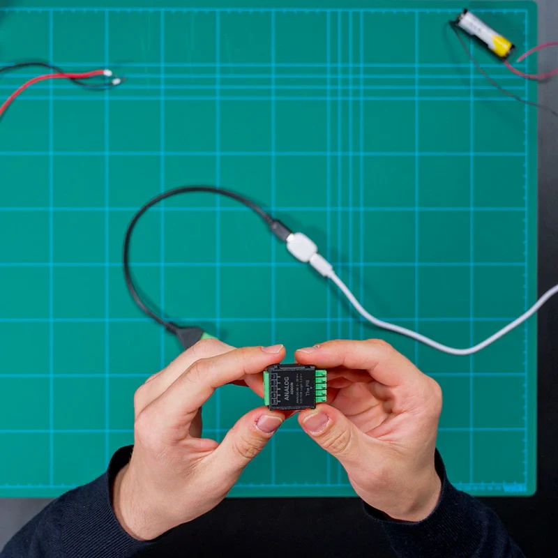 Analog 0 - 30V Add-on (Shelly Pill) | products/5238-analog 0 - 30v add-on shelly pill-4.webp